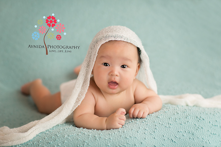Baby Photography at 3-4 Months and Beyond - Helen Bartlett