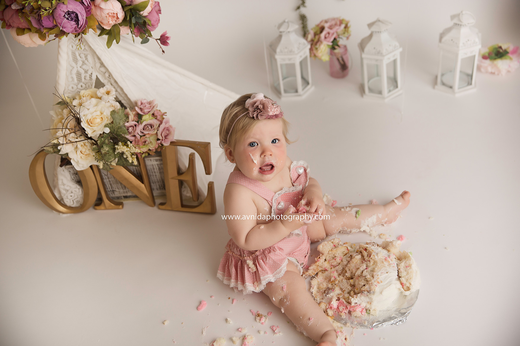 Cake Smash Photography Package By Avnida Photography